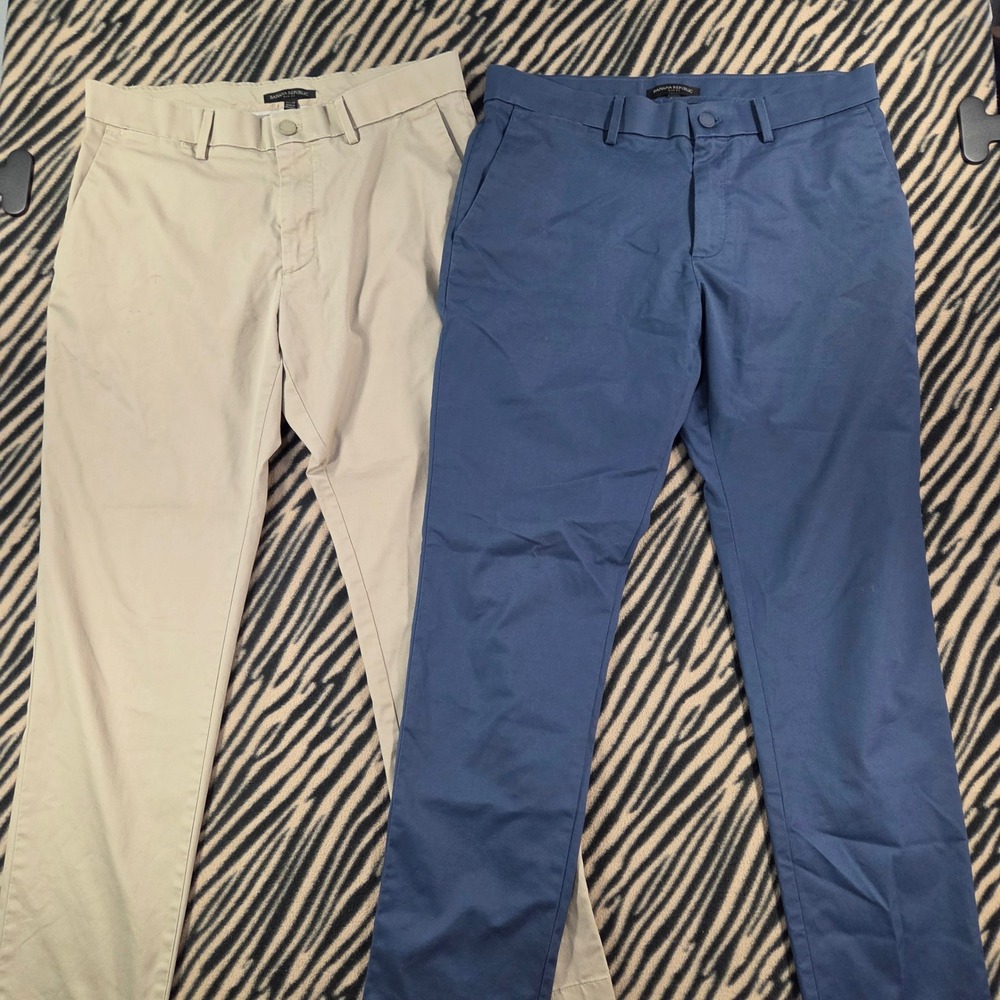Banana Republic Slim Fit Chino Pants 2 Pack Tan Navy Blue 31x30 Mens Trousers